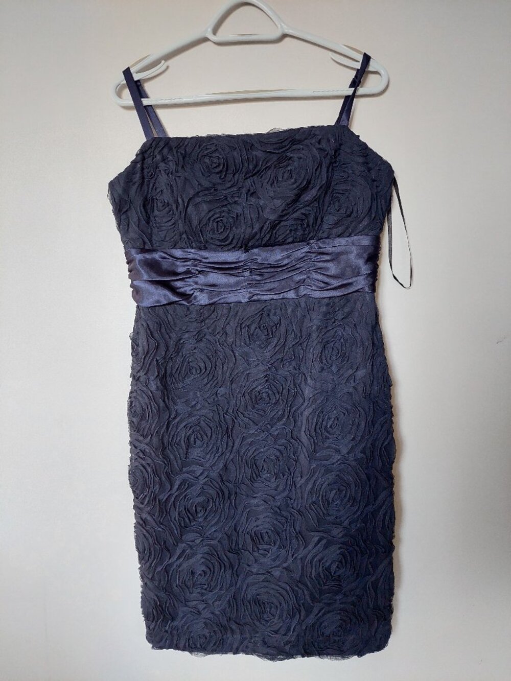 AGB Size 14 Navy Blue Cocktail Dress 3D Rosette Texture
